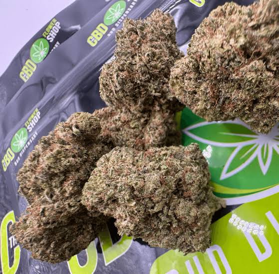 Fleur Sour Diesel CBD premium aux reflets dorés et arômes acidulés