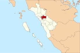Dalam kunjungannya ke sumatera barat, gordon ramsay juga diajak melihat langsung budaya pacu jawi yang khas di kabupaten tanah datar. Datei Lokasi Sumatra Barat Kabupaten Tanah Datar Svg Wikipedia