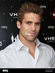 Ben Gavin VHERNIER e artisti per la pace e la giustizia " un anello per  educare un bambino di Haiti" l'evento di lancio di Beverly Hills, la  California