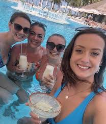 Josie Temple's Instagram, Twitter & Facebook