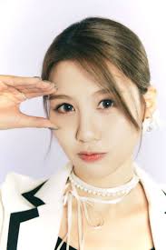 The final lineup of I.MET.U made