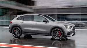 We can spot other styling differences as well, despite the heavy camouflage. Mercedes Amg Gla 45 2020 Mit Bis Zu 421 Ps Und Torque Vectoring