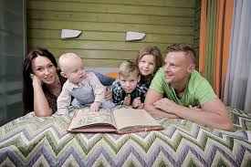 В 2003 году супруга подарила футболисту дочь ксению. Supruga Vyacheslava Malafeeva Poteryala Rebenka