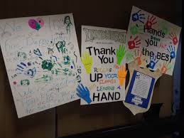 Sunview students, parents deliver posters of thanks to Lyndhurst officials  after Sept. 13 storm