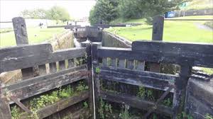 This pool is dedicated to the sights in and around the leeds liverpool canal. Lock 57 On The Leeds Liverpool Canal Blackburn Uk Waterway Locks Planes And Lifts On Waymarking Com