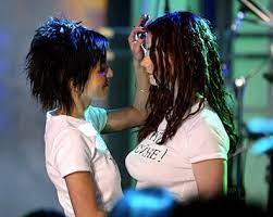 T A T U Pop Singers Singer Mtv