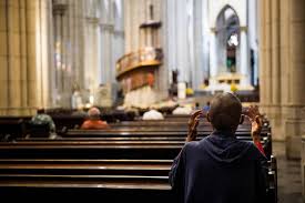A decisão da igreja católica em belo horizonte foi tomada ao mesmo tempo em que ocorre embate entre o ministro do supremo tribunal federal (stf) kassio nunes marques e o prefeito da capital. If Nka9pgniiwm