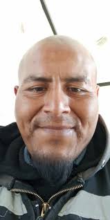 Hola editores, por favor me pueden colocar cabello, quiero ver cómo me  vería 😂🤣😜