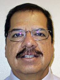 Professor's love for culture spawns 'Hero' award