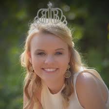 I did her senior photos & now look at her! So cool