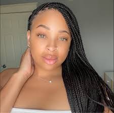 Mindy Ewing's Instagram, Twitter & Facebook