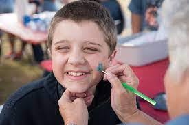 Mitzi Pugh's Instagram, Twitter & Facebook