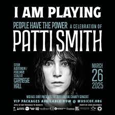 Paula Metz's Instagram, Twitter & Facebook