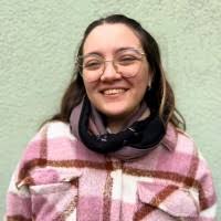 100+ perfiles de «Calas»