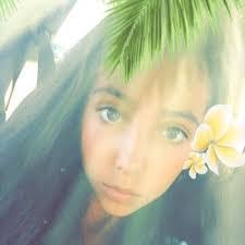 Angela Clopton's Instagram, Twitter & Facebook