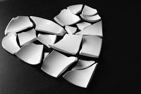 Totul e pustiu în jurul meu, dar culmea este că te văd peste tot și te iubesc atât de mult încât simt că în urma mea las dâră de iubire. Cum SÄ Nu Mori Din Dragoste Ce SÄ Faci DupÄ O DespÄrÈire