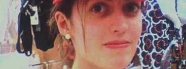 La vida de Lorena en el psiquiátrico, la joven que 'enloqueció' por un  famoso periodista