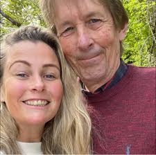 Hi, so we've cancelled our wren order. We basically were informed that we  could change our countertop when it was