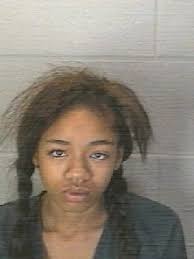 Lafayette mom charged after heroin bust