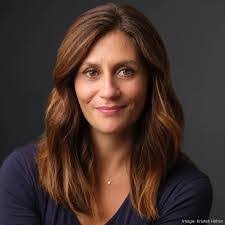 Deborah Helton's Instagram, Twitter & Facebook