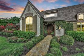 21020 Frey Lane Tomball Tx 77377 Har Com Stucco Homes French House House Styles