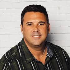 Brent Ingram's Instagram, Twitter & Facebook