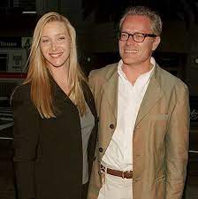 Lisa played the role of phoebe buffay in the american sitcom. Who Is Lisa Kudrow S Husband Michel Stern More About Lisa Kudrow S Marriage And Kids