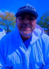 To an incredible fan who makes my heart overflow with love, here's even  more love for you ❤️. Seeing a Hi from you would light up my day 💚💚💚