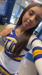 Wildcat Cheerleaders Weslaco