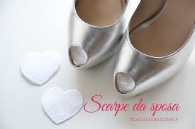 Oggi ti la nuova collezione di scarpe chanel primavera estate 2017 ci propone creazioni femminili e trendy in pellami di prima qualità, modelli nello stile. Scarpe Sposa Come Orientarsi Nella Scelta La Casa Dello Stile