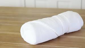 Le pliage de serviettes est une technique que les japonais maîtrisent avec une grande expérience. Comment Plier Une Serviette De Maniere Compacte 26 Photos Comment Plier Une Serviette Dans Le Placard Comment Rouler Dans Un Rouleau Pour Une Valise Schemas De Belles Figures