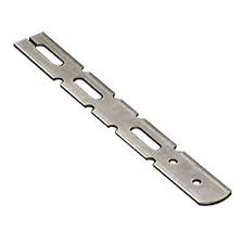 Sachet De 4 Pattes De Fixation Pour Les Menuiseries Bois Castorama Castorama