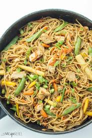 An Easy One Pot Version Of Chicken Chow Mein You Ll Never Have To Settle For Takeout Again Chow Mein Recipe Recipes Chicken Chow Mein