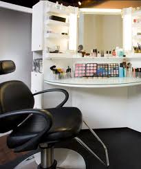 Divine Et Sybele Salon De Maquillage Salon Salon De Maquillage Salon Maquillage