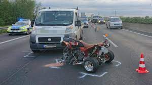 Jun 08, 2021 · pfinztal (ots). Schwerer Unfall Auf Der A2 Zwischen Dem Kamener Kreuz Und Hamm Quad Und Lkw Kollidiert Hubschrauber Im Einsatz Nrw