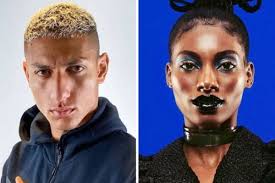 Richarlison aponta que sósia quem ficou com Tina, do BBB, no carnaval