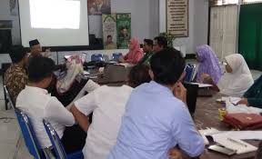 Penjaga (nyatakan hubungan keluarga jika bukan bapa atau ibu pemohon. Workshop Penyusunan Borang Akreditasi Lam Pt Kes Fakultas Kesehatan Unu Ntb