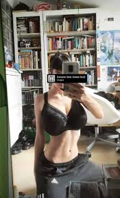 Ella Andreu - sexy poses by SpanishGrimes