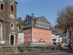 Closed on october 3rd admittance: Datei Monschau Das Rote Haus Dm75 Foto5 2015 04 16 10 12 Jpg Wikipedia