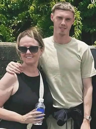 Cole Palmer with his mum.