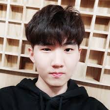 Luis Linton's Instagram, Twitter & Facebook