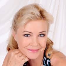 Maria Bach's Instagram, Twitter & Facebook