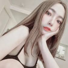 Celine (@llizi._) • Instagram photos and videos