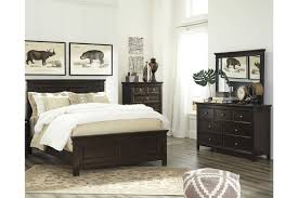 2 105 просмотров • 14 окт. Alexee 5 Piece Queen Bedroom Ashley Furniture Homestore
