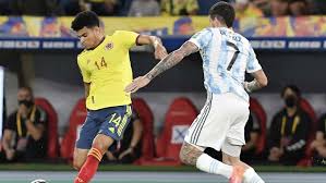 La selección colombia de fútbol inició la copa américa brasil 2021 contra la selección de ecuador , este primer partido se jugó el 13 de junio a las 7:00 p.m. Cuando Juegan Colombia Vs Argentina Por La Fecha 8 Conmebol Eliminatorias Tyc Sports