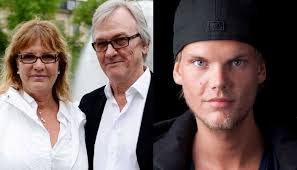Hans tomtstorlek är ca 1428 kvm. Klas Bergling Anki Liden Skanker Miljoner Till Stiftelse For Avicii Aftonbladet