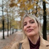 300+ profils pour “Anne Franklin”