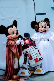 Bbbblllllaaaaaahhhhhhh It Must Be Star Wars Weekend At Wdw Disney World Pictures Cute Disney Pictures Disney Funny