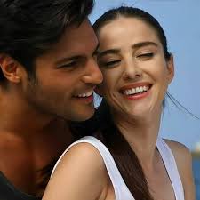 Great talent in one frame 🖤❤‍🔥😍 #BerguzarKorel #MehmetGunsur  #AnnemAnkara