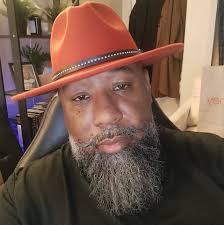 Montez Ford with the Shawn Michaels tribute! 🙌🏾 #SmackDown